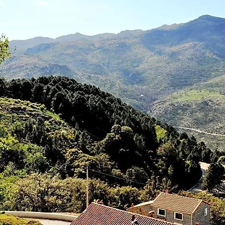 Chambres D'hotes Cardellini Bed & Breakfast Aullene