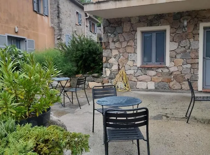 D'hôtes Cardellini Aullene